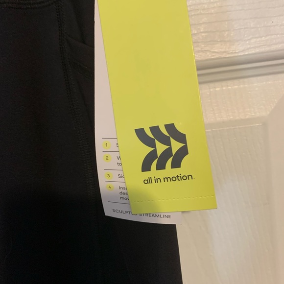 Pants 👖 - Picture 4 of 5